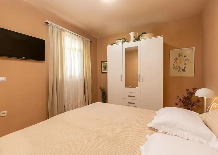 Apartments Casa Cerin