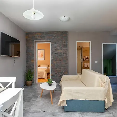 Apartments Casa Cerin Rovigno Esterno foto
