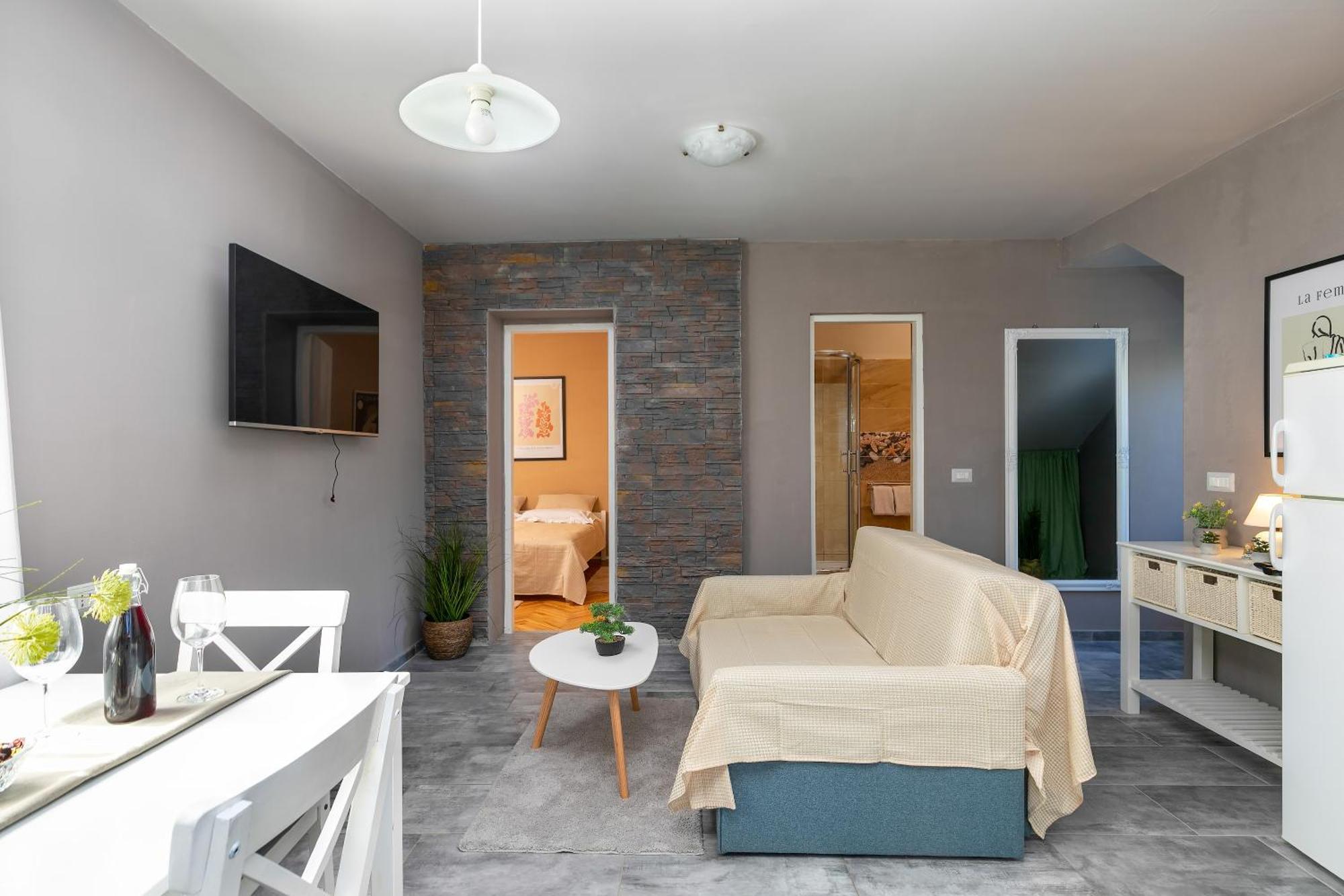 Casa Cerin Apartment